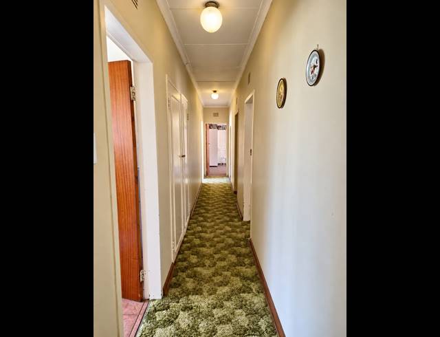 5 BEDROOM HOUSE FOR SALE IN MANTEVREDE